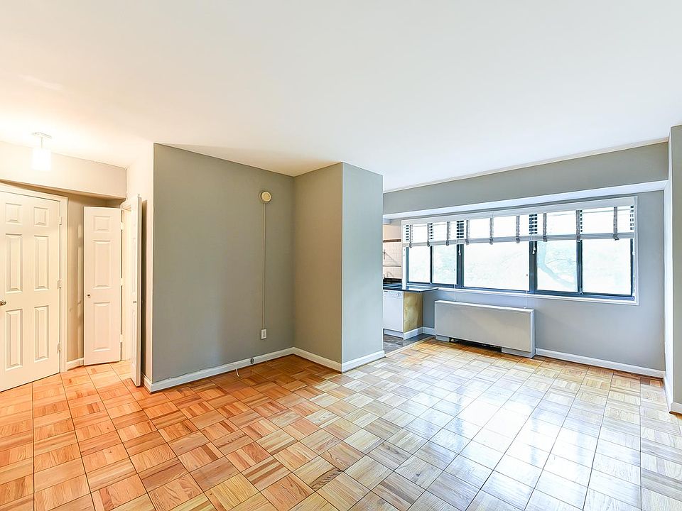 1st image of 3701 Connecticut Ave NW APT 404