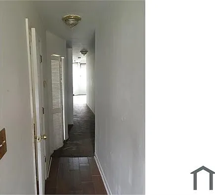 1620 S Lawndale Ave — Photo 5