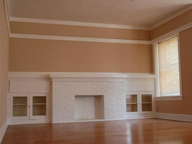 6636 S Woodlawn Ave — Photo 2