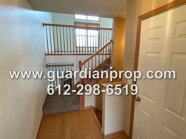 15435 Foster Dr N — Photo 8
