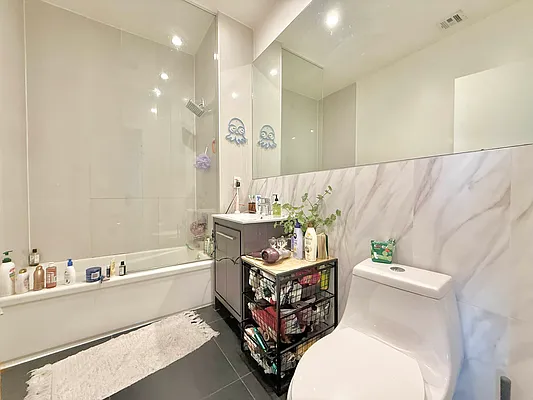 Rented by Doorway NYC, LLC | media 2