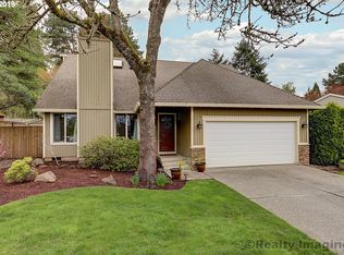 2727 SW Orchard Hill Pl, Lake Oswego, OR 97035