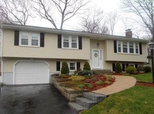 6 Robin Rd, Milford, MA 01757