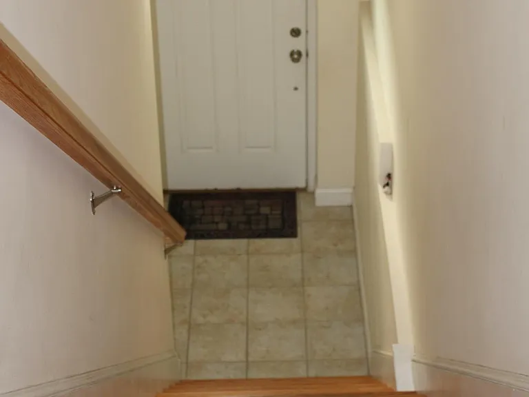 29 Apache Way — Photo 3