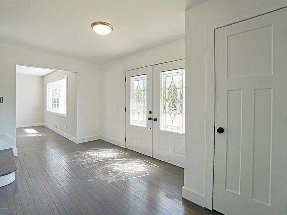 3rd image of 1588 Sea Island Dr