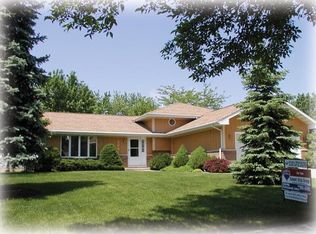 25328 W Willow Dr, Plainfield, IL 60544
