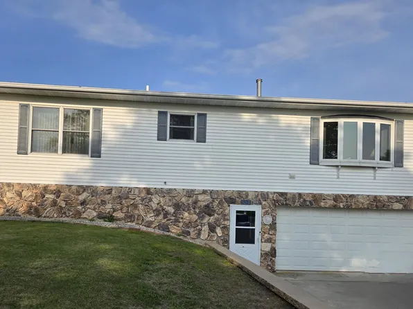 8519 Pigeon Lake Rd, Valders, WI 54245