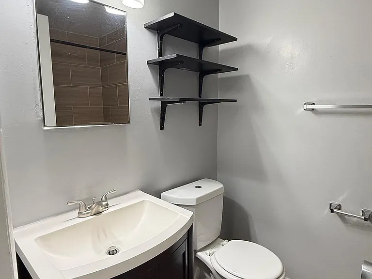 3240 S 28th St #302 — Photo 11