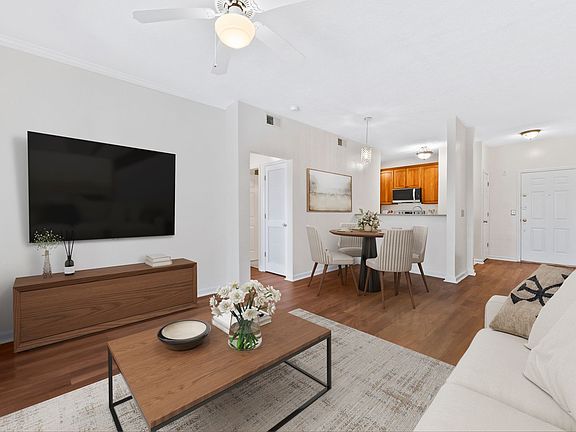 5th image of 2025 Woodmont Blvd APT 226
