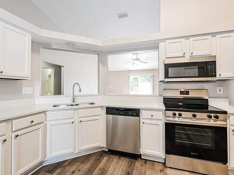 3733 Star Leaf Rd — Photo 6