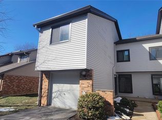 1801 Misty Moss Dr, Saint Louis, MO 63146