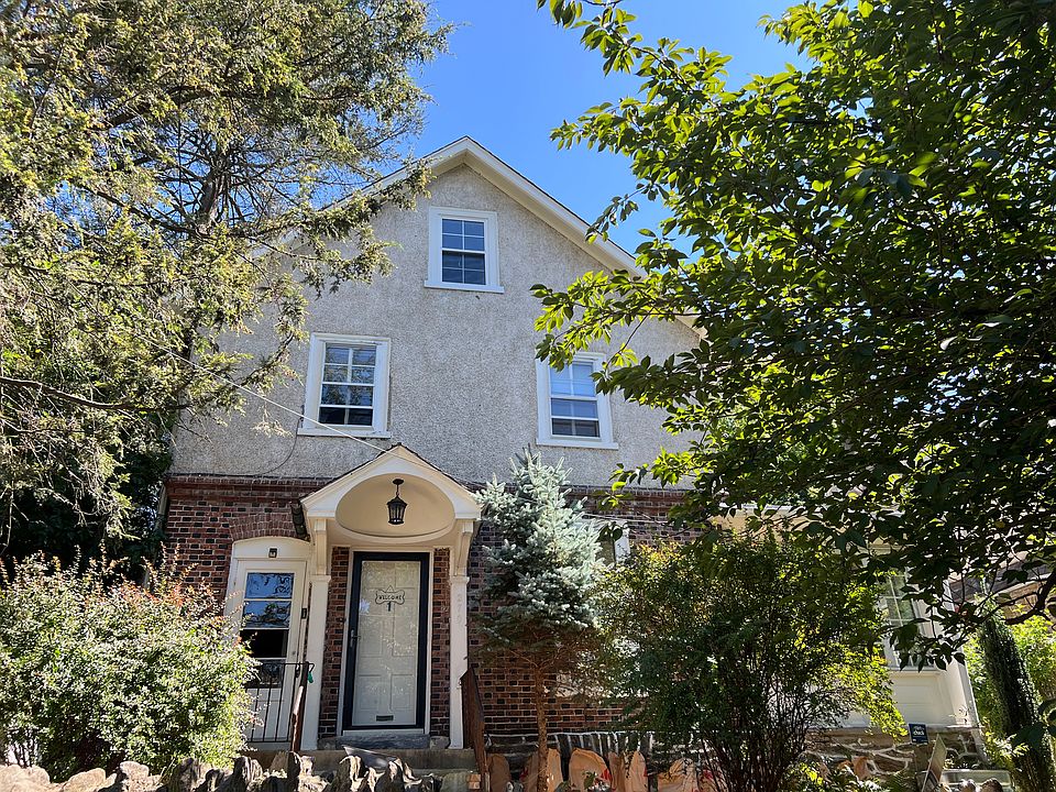 1st image of 270 W Washington Ln #1