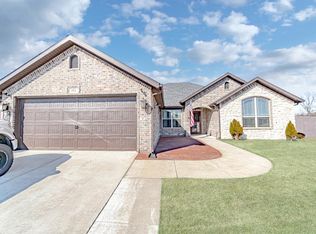 1902 SE 18th St, Bentonville, AR 72712