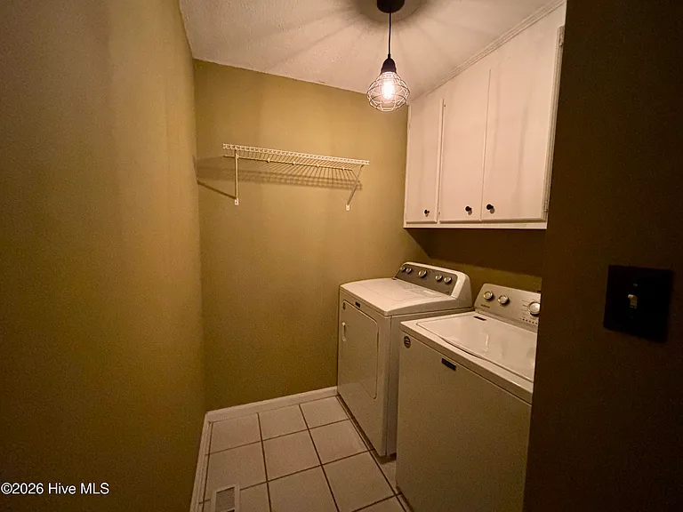 702 Rye Hill Dr — Photo 8