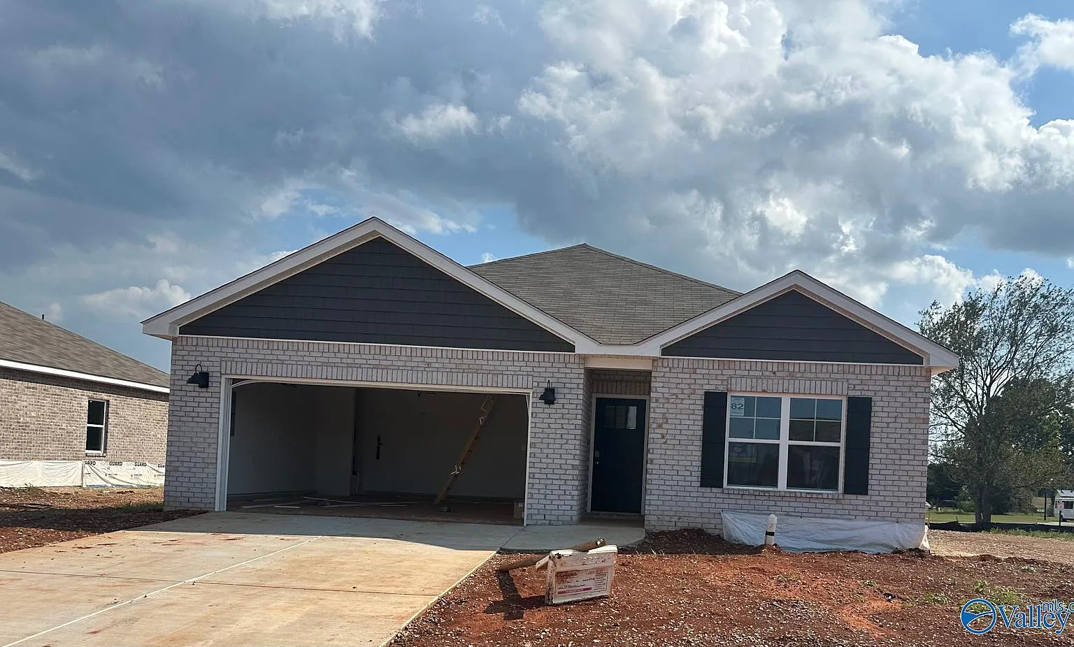 3 bed, 2.0 bath, 1335 sqft, $1,650 — Photo 1