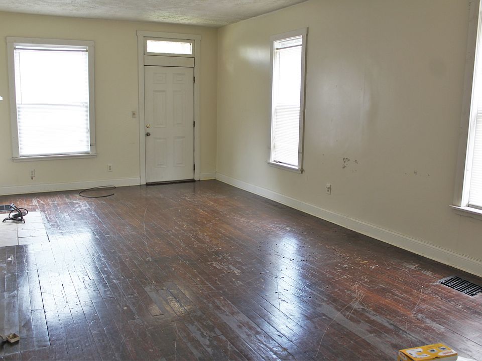 Hardwood on main floor. Carpet on Second floor. 1.5 Bathro