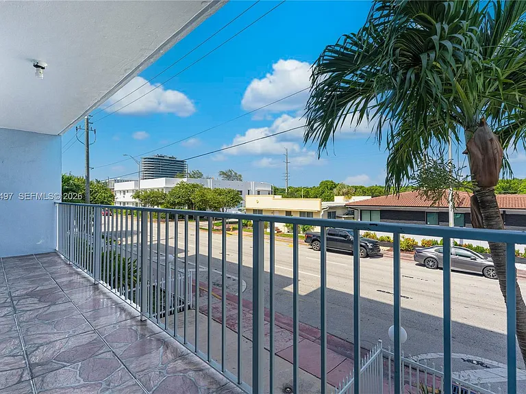 8340 Harding Ave #201 — Photo 26