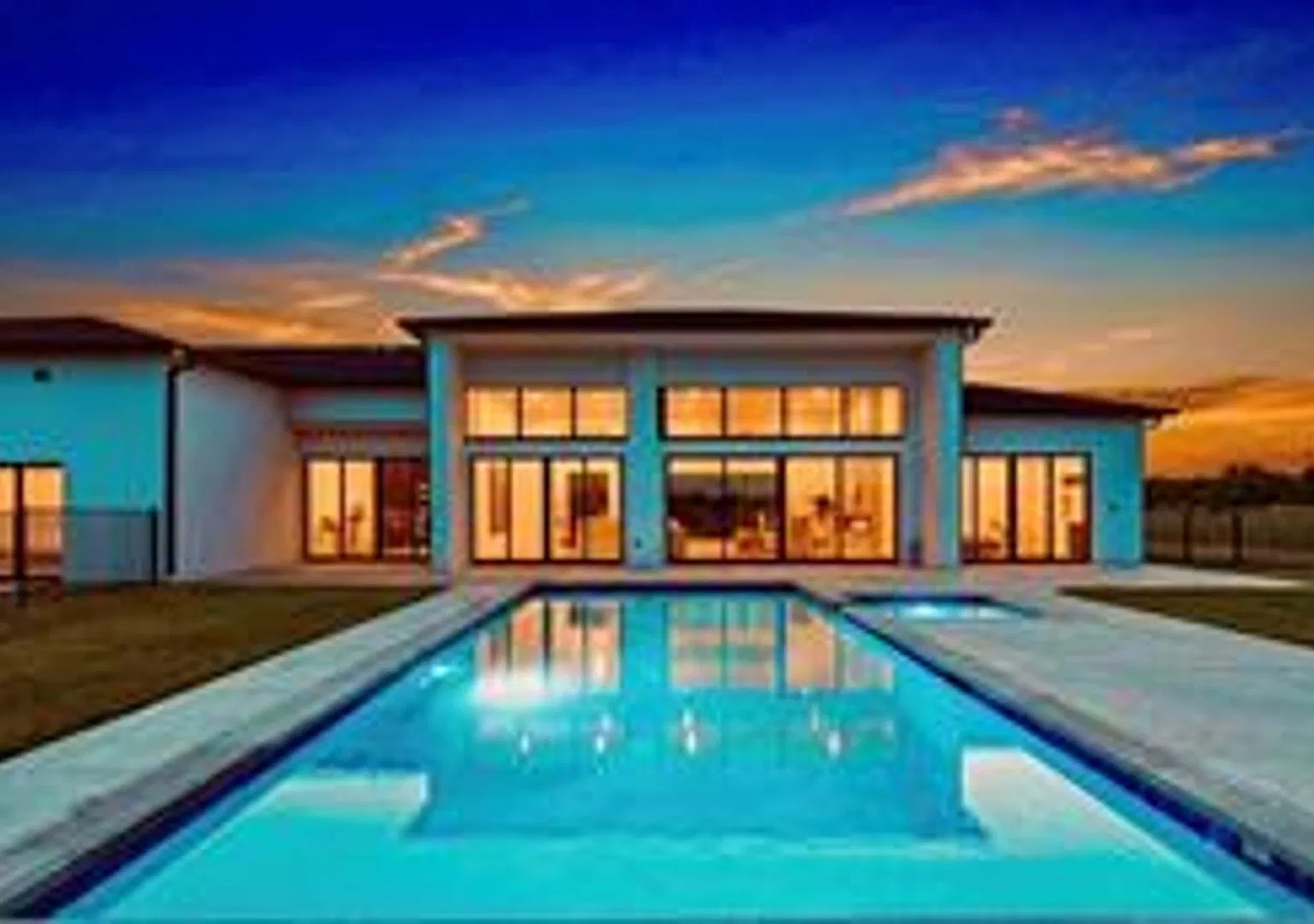 Elevated Living. Exceptional Privacy. Unmatched Setting. — Photo 2
