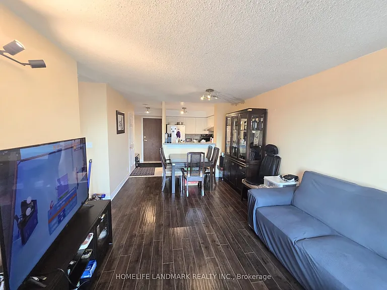 11 Lee Centre Dr #2102 — Photo 11