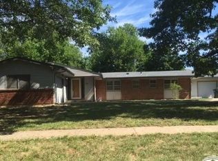 3018 W 7th St, Lawrence, KS 66049