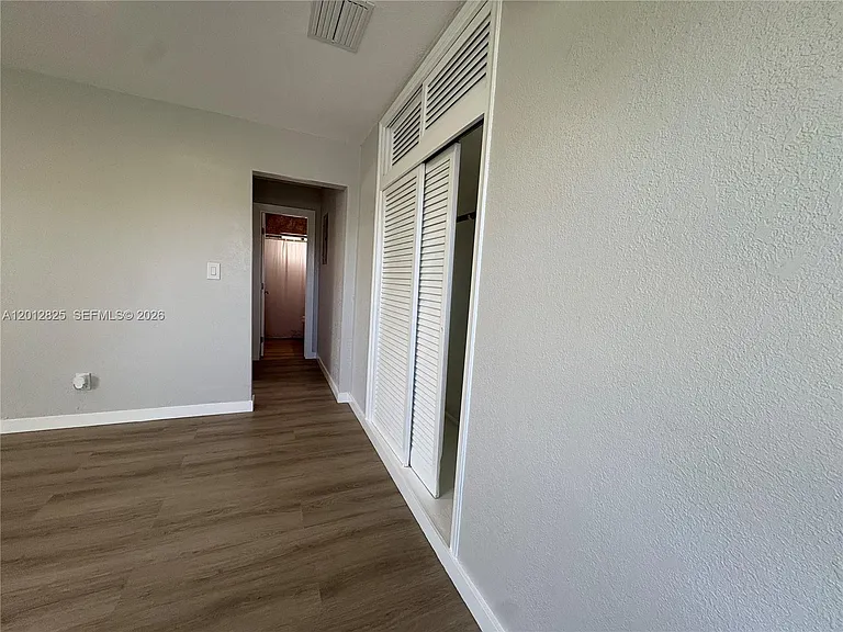 11960 SW 35th Ter #1 — Photo 6