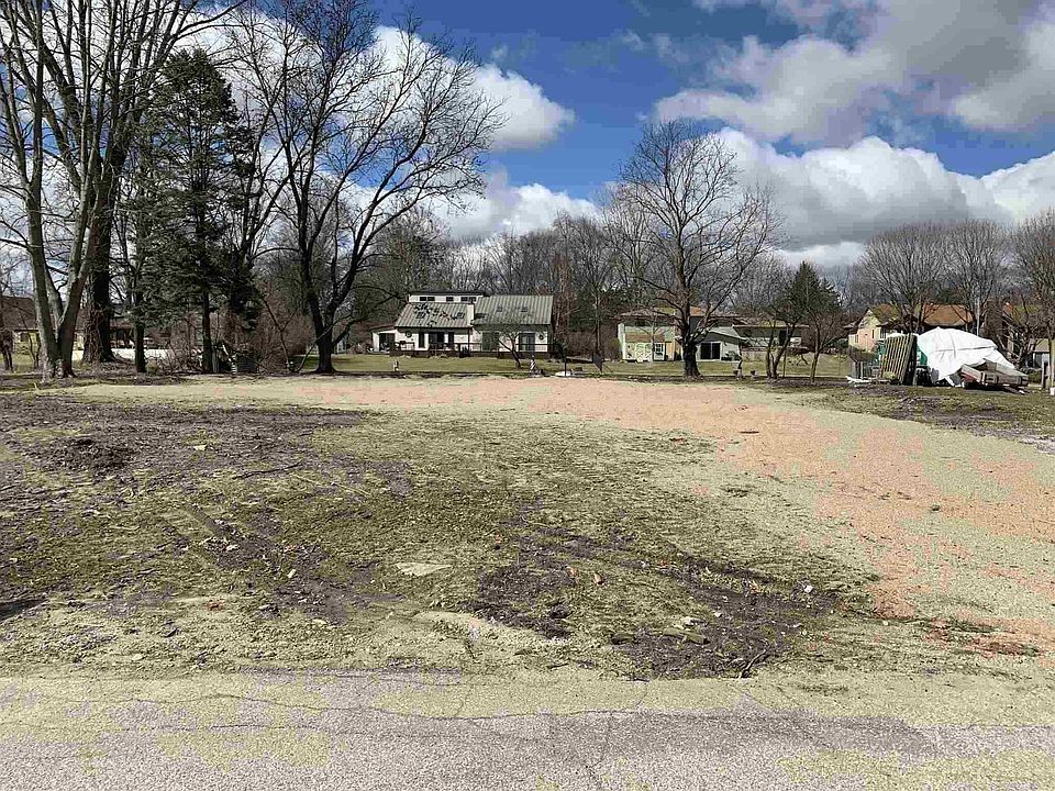 1st image of 54201 Laguna Dr