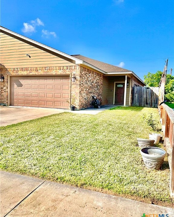 1st image of 106 Teakwood Dr