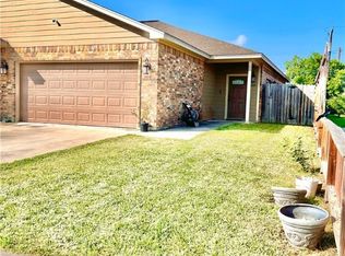 106 Teakwood Dr, Victoria, TX 77901