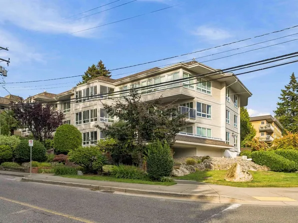1322 Martin St #102, White Rock, BC V4B 3W5