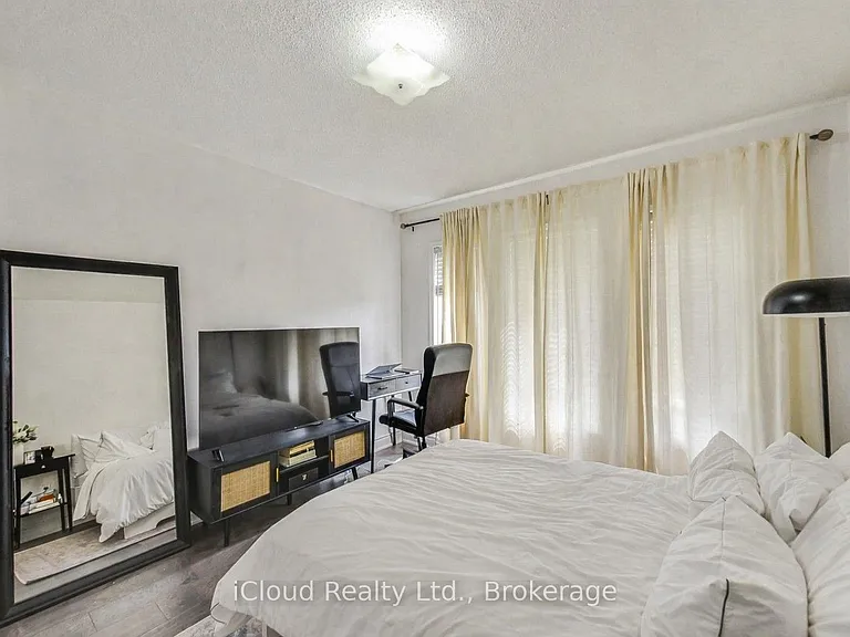 1013 McCuaig Dr — Photo 22