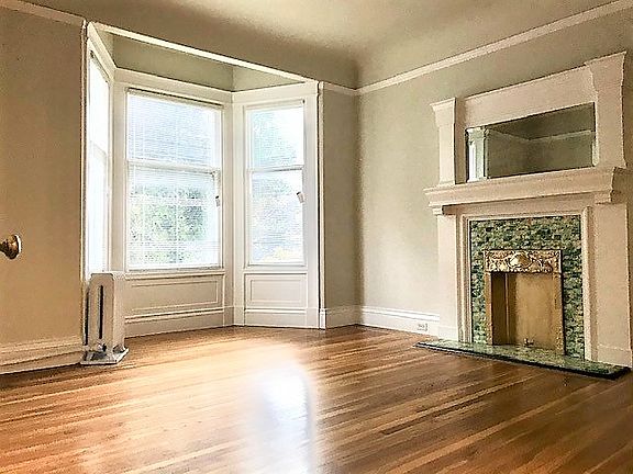 3rd image of 1045 Leavenworth St APT 4