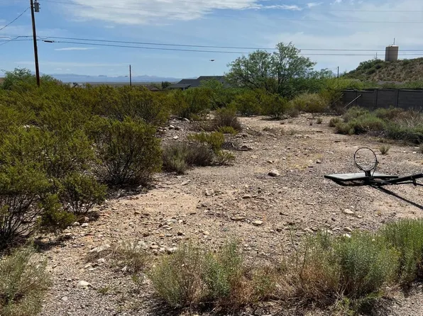 S Mohawk Dr #95, Safford, AZ 85546