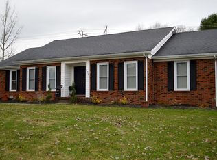 235 S Loop Dr, Stanford, KY 40484