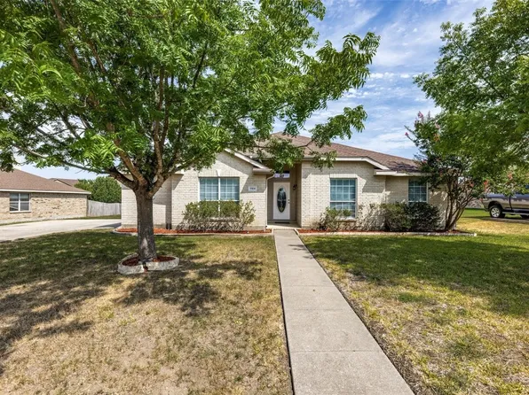 1104 Windsor Ln, Forney, TX 75126