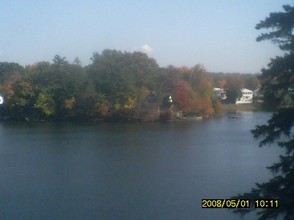 1st image of 255 Lake Dr