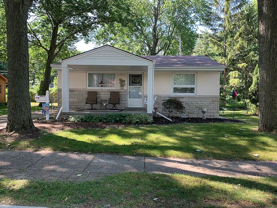 1st image of 3069 Woodland Dr