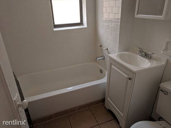 3rd image of 2551 N Avers Ave