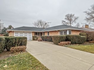 6513 Palma Ln, Morton Grove, IL 60053