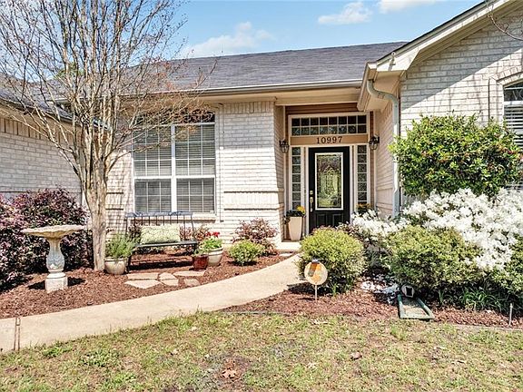 2nd image of 10997 Nix Ln
