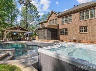 162 E Cold Hollow Farms Dr, Mooresville, NC 28117