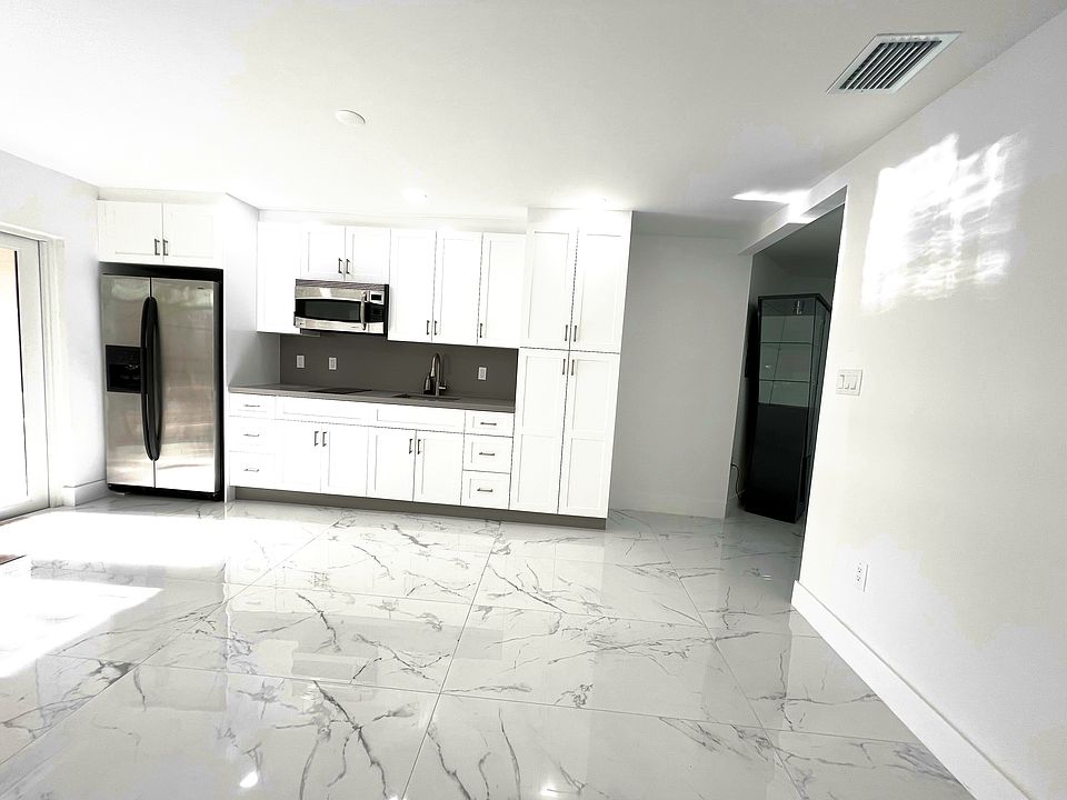 1st image of 10230 SW 146th Ave #1