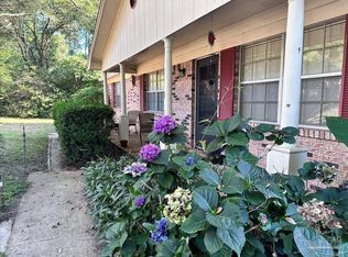 5737 Janet St, Milton, FL 32570