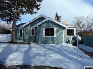 821 9th St, Rawlins, WY 82301