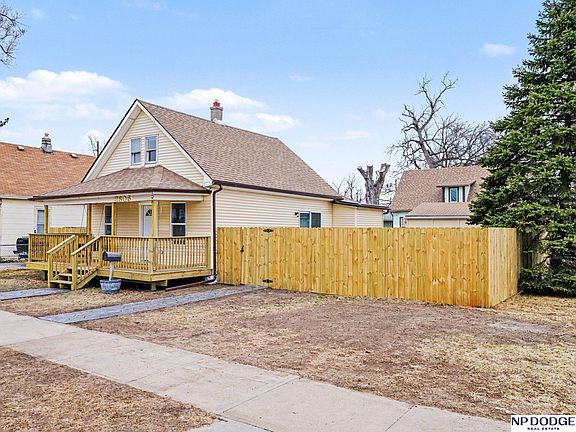 3rd image of 2806 Mormon St