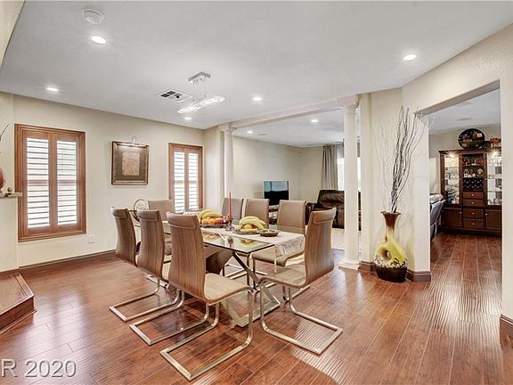 4th image of 7453 Jacaranda Leaf St