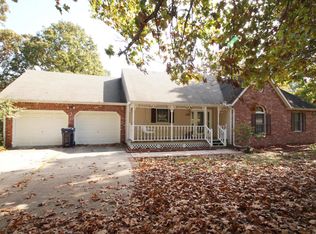 1005 Peterson Rd, Neosho, MO 64850