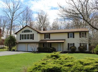 21 Brook Ln, Mountain Top, PA 18707