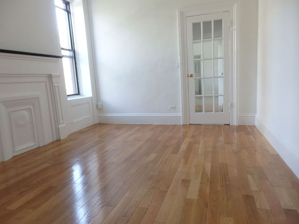 1st image of 500 W 48th St APT 2RN