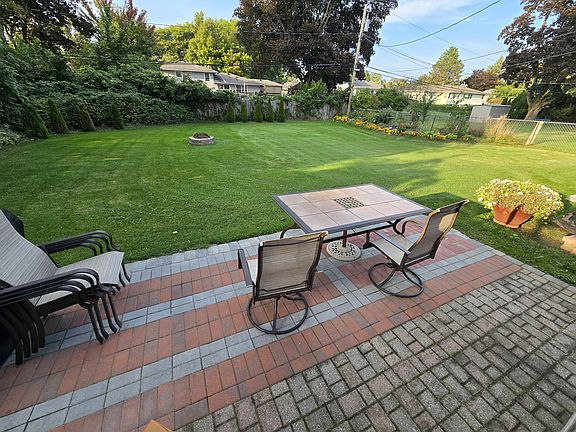 Beautiful, relaxing private backyard