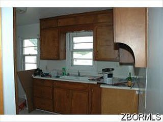 2nd image of 437 Winton Ave